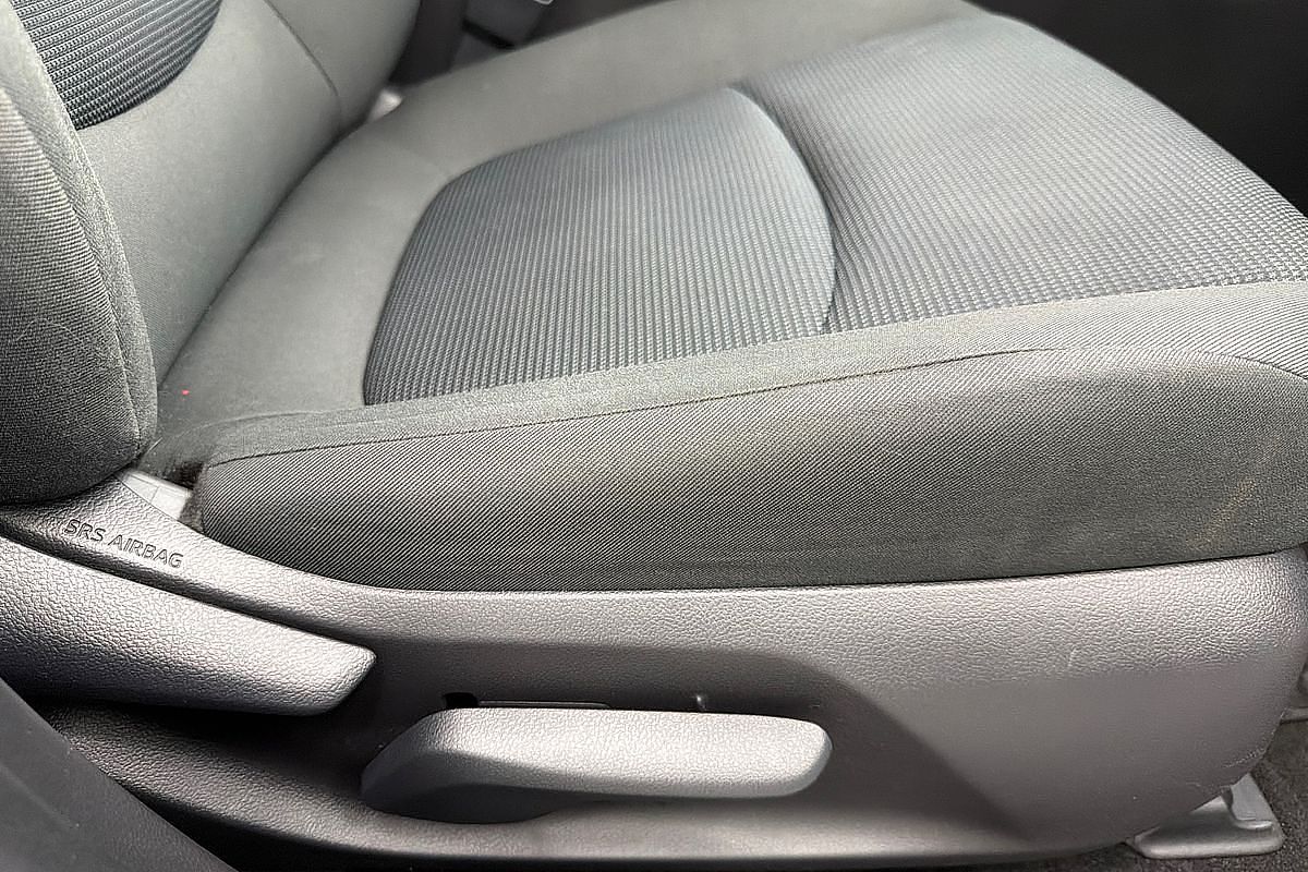 2021 Toyota RAV4 GX AXAH52R