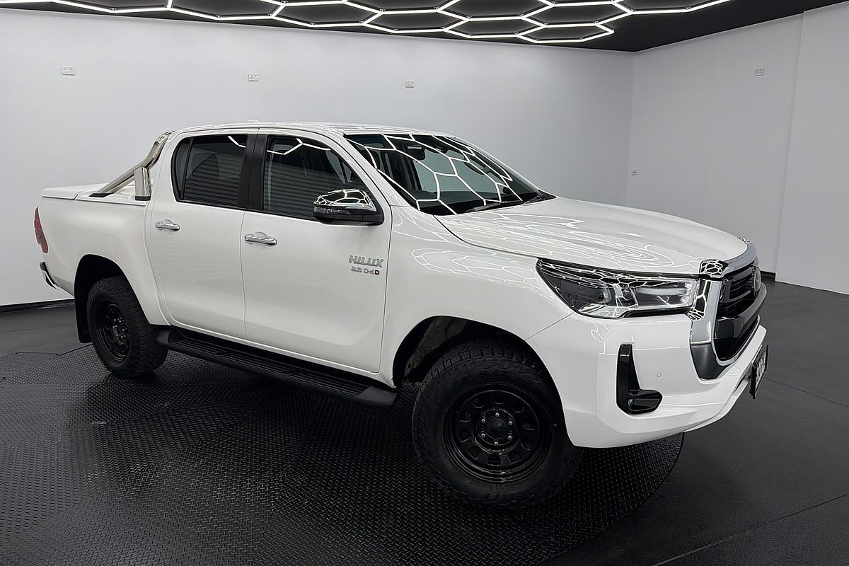 2022 Toyota Hilux SR5 GUN126R 4X4
