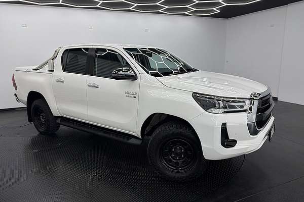 2022 Toyota Hilux SR5 GUN126R 4X4