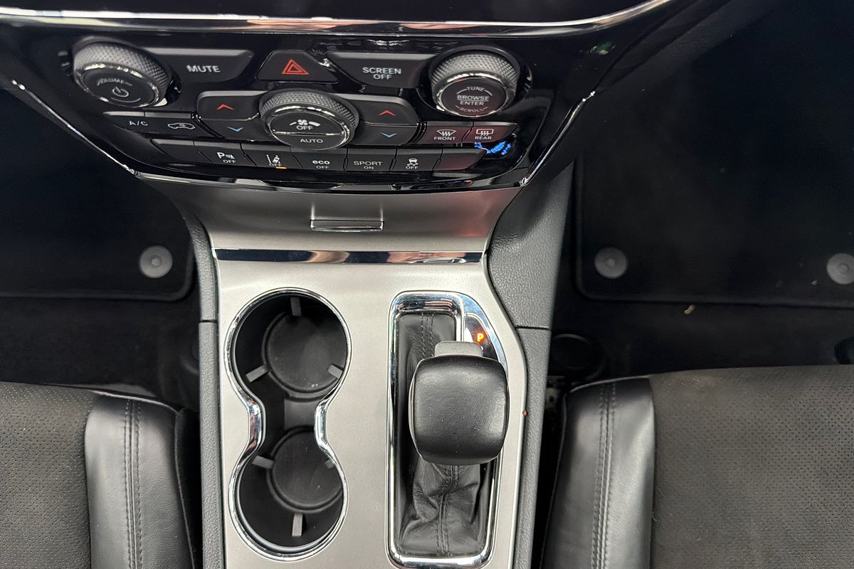 2020 Jeep Grand Cherokee Night Eagle WK