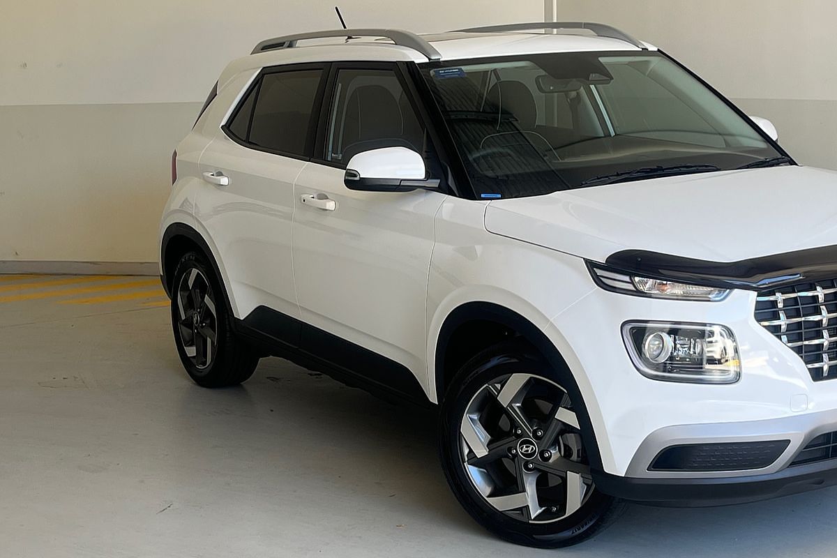 2024 Hyundai Venue Elite QX.V5