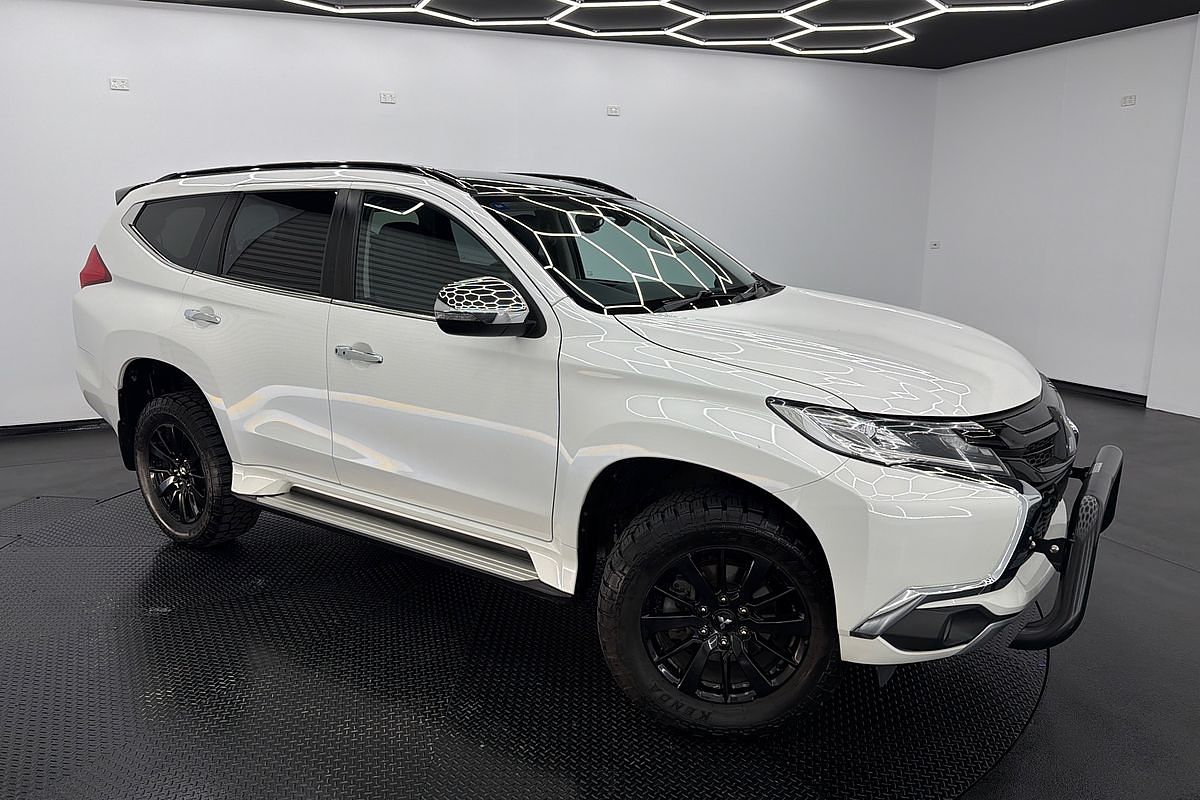 2019 Mitsubishi Pajero Sport Black Edition QE
