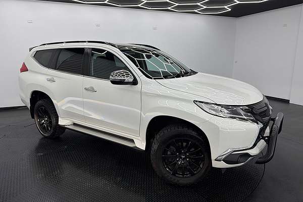 2019 Mitsubishi Pajero Sport Black Edition QE