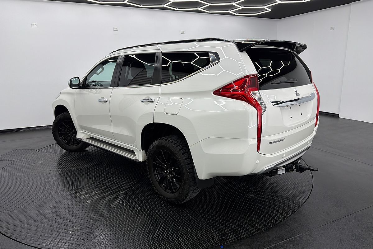 2019 Mitsubishi Pajero Sport Black Edition QE