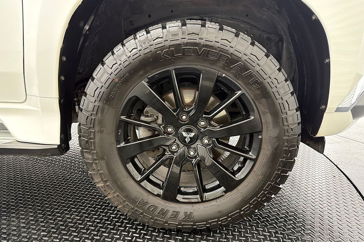 2019 Mitsubishi Pajero Sport Black Edition QE