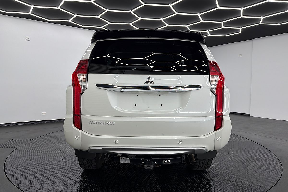 2019 Mitsubishi Pajero Sport Black Edition QE