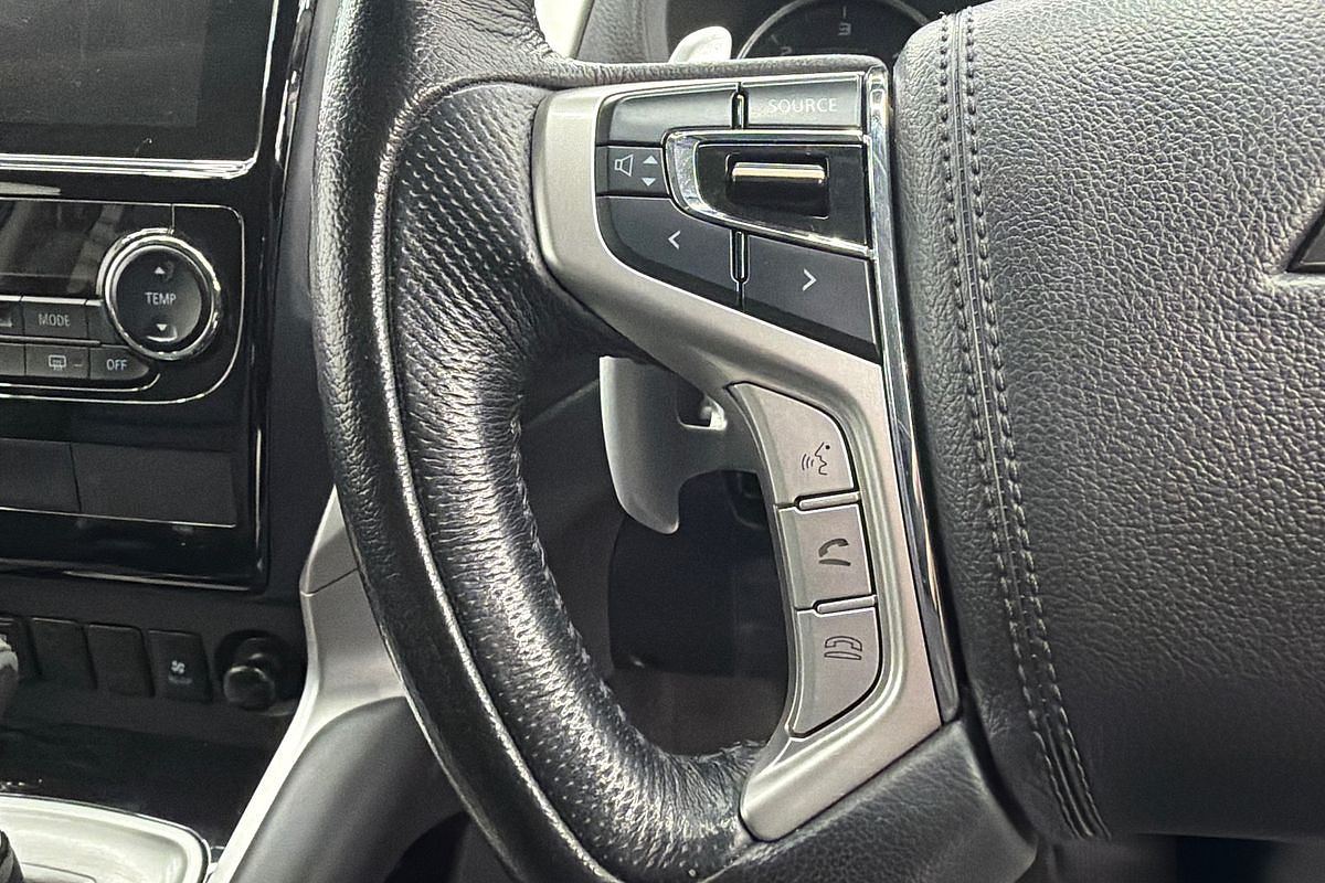 2019 Mitsubishi Pajero Sport Black Edition QE