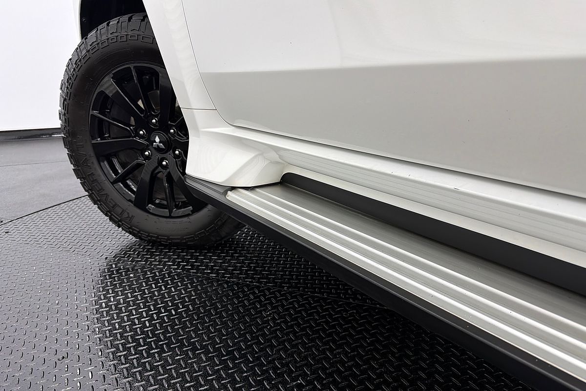 2019 Mitsubishi Pajero Sport Black Edition QE