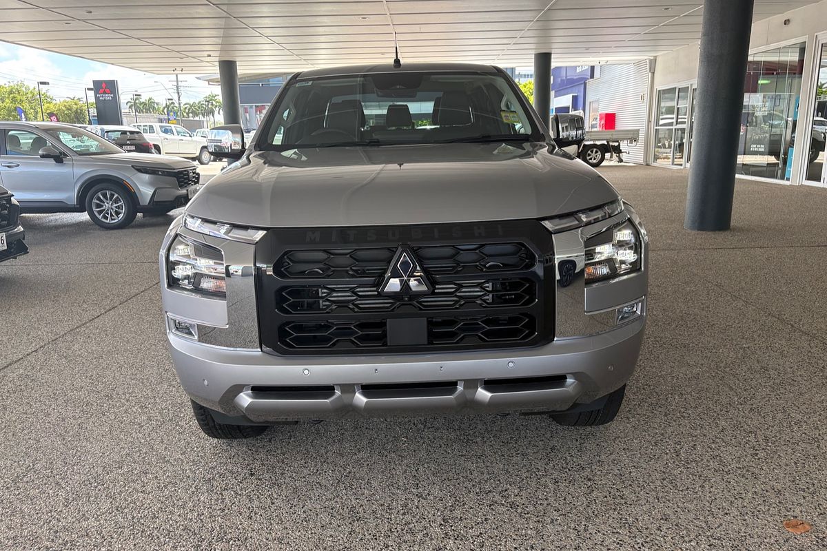 2025 Mitsubishi Triton GLS MV 4X4