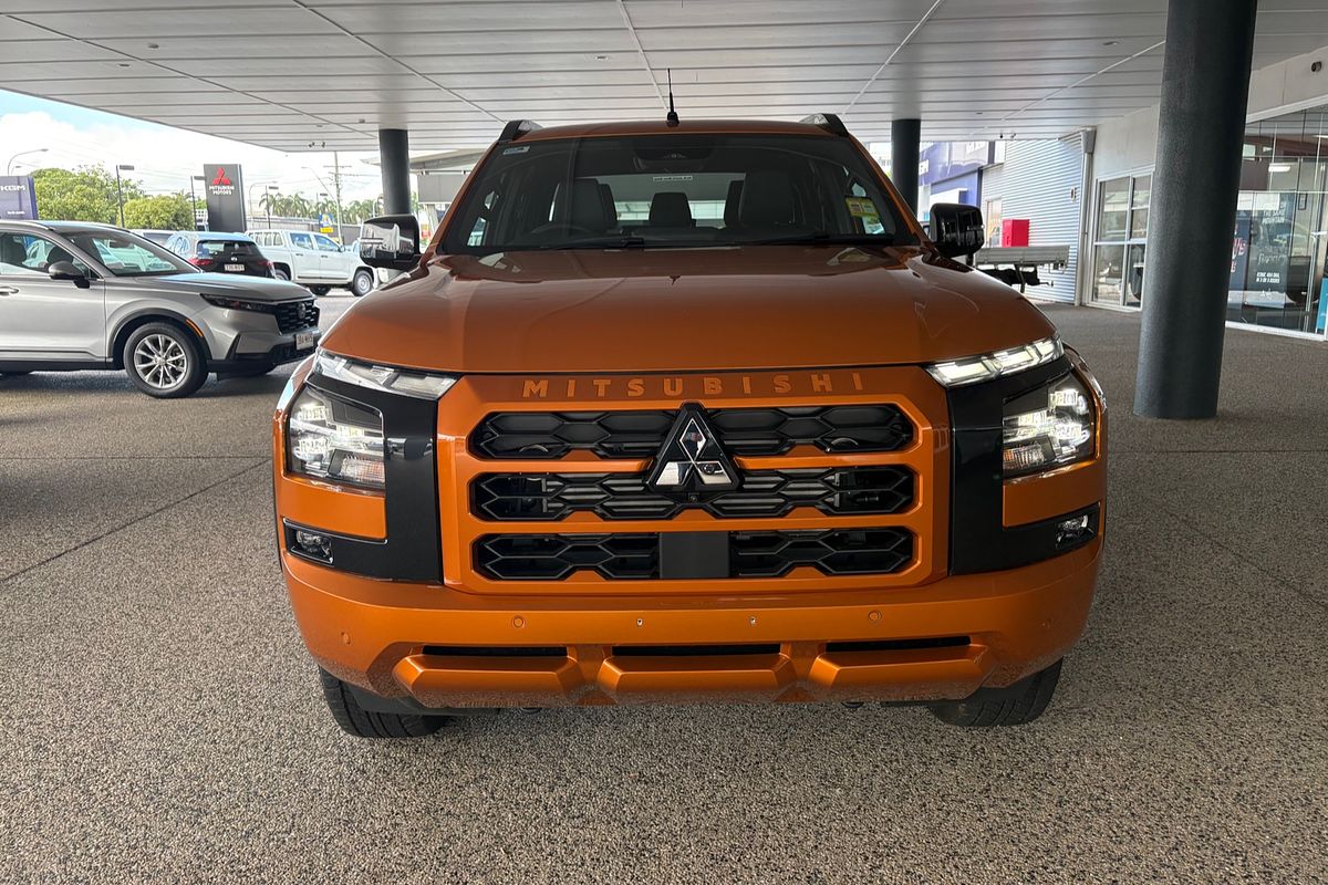 2025 Mitsubishi Triton GSR MV 4X4