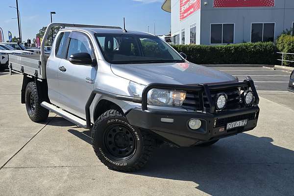 2018 Toyota Hilux SR (4x4) GUN126R MY17 4X4