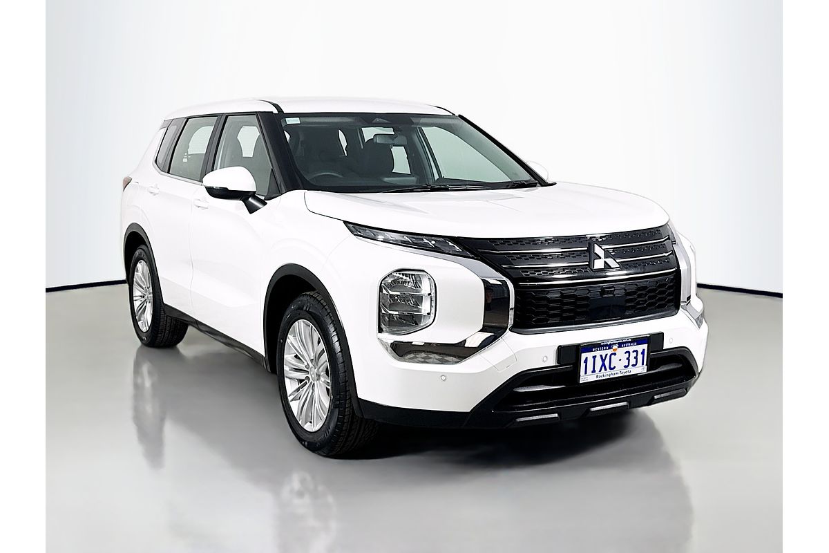 2024 Mitsubishi Outlander ES ZM