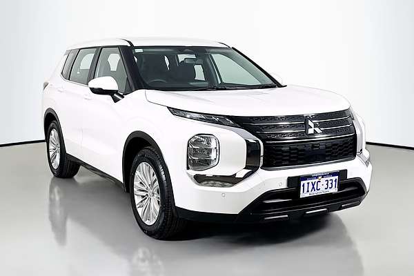 2024 Mitsubishi Outlander ES ZM