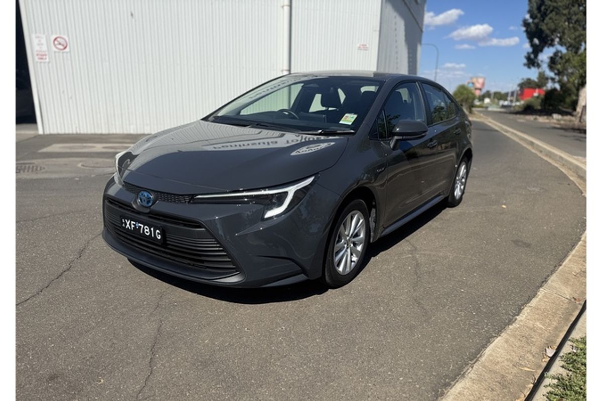 2025 Toyota Corolla Ascent Sport Hybrid ZWE219R