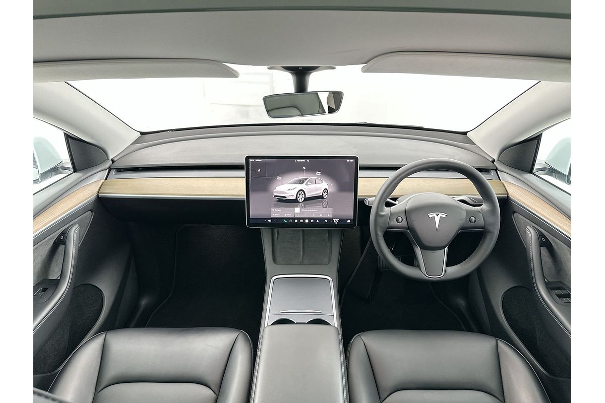 2022 Tesla Model Y Rear-Wheel Drive