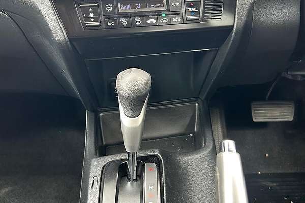 2015 Honda Civic VTi-S 9th Gen Ser II thumb-16