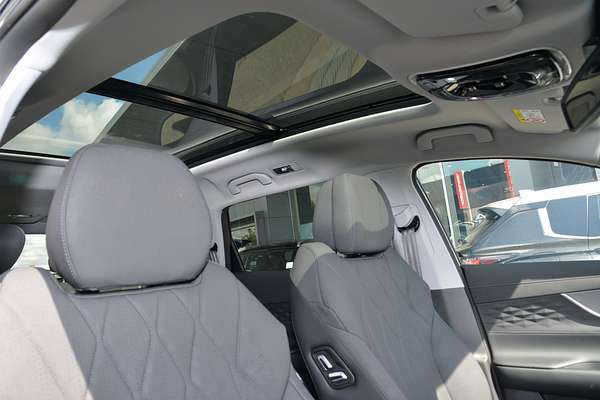 2025 Chery Tiggo 8 Super Hybrid Ultimate T31 thumb-11