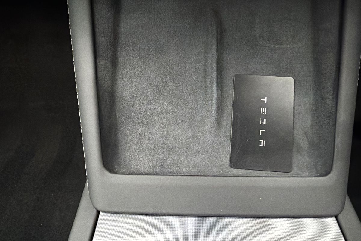 2025 Tesla Model 3 Rear-Wheel Drive