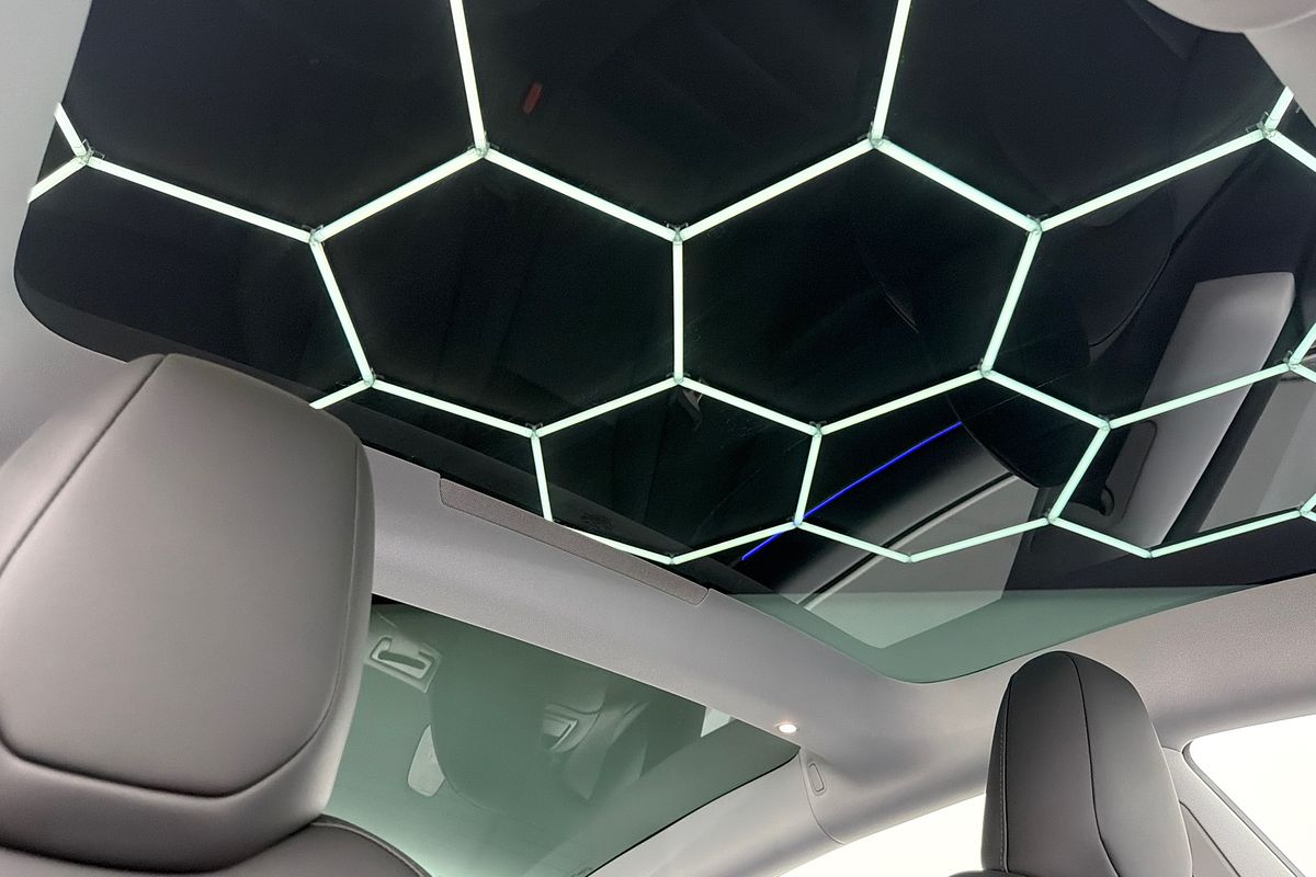 2025 Tesla Model 3 Rear-Wheel Drive