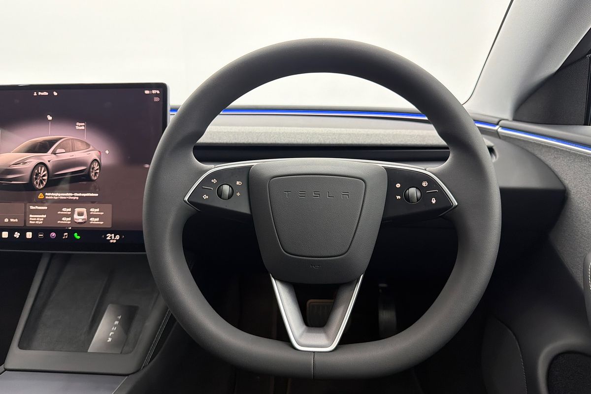 2025 Tesla Model 3 Rear-Wheel Drive