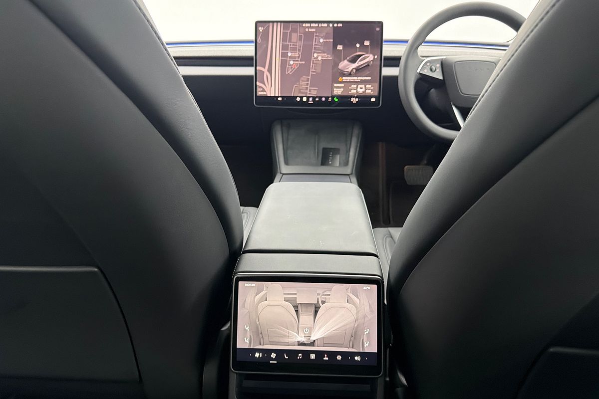 2025 Tesla Model 3 Rear-Wheel Drive