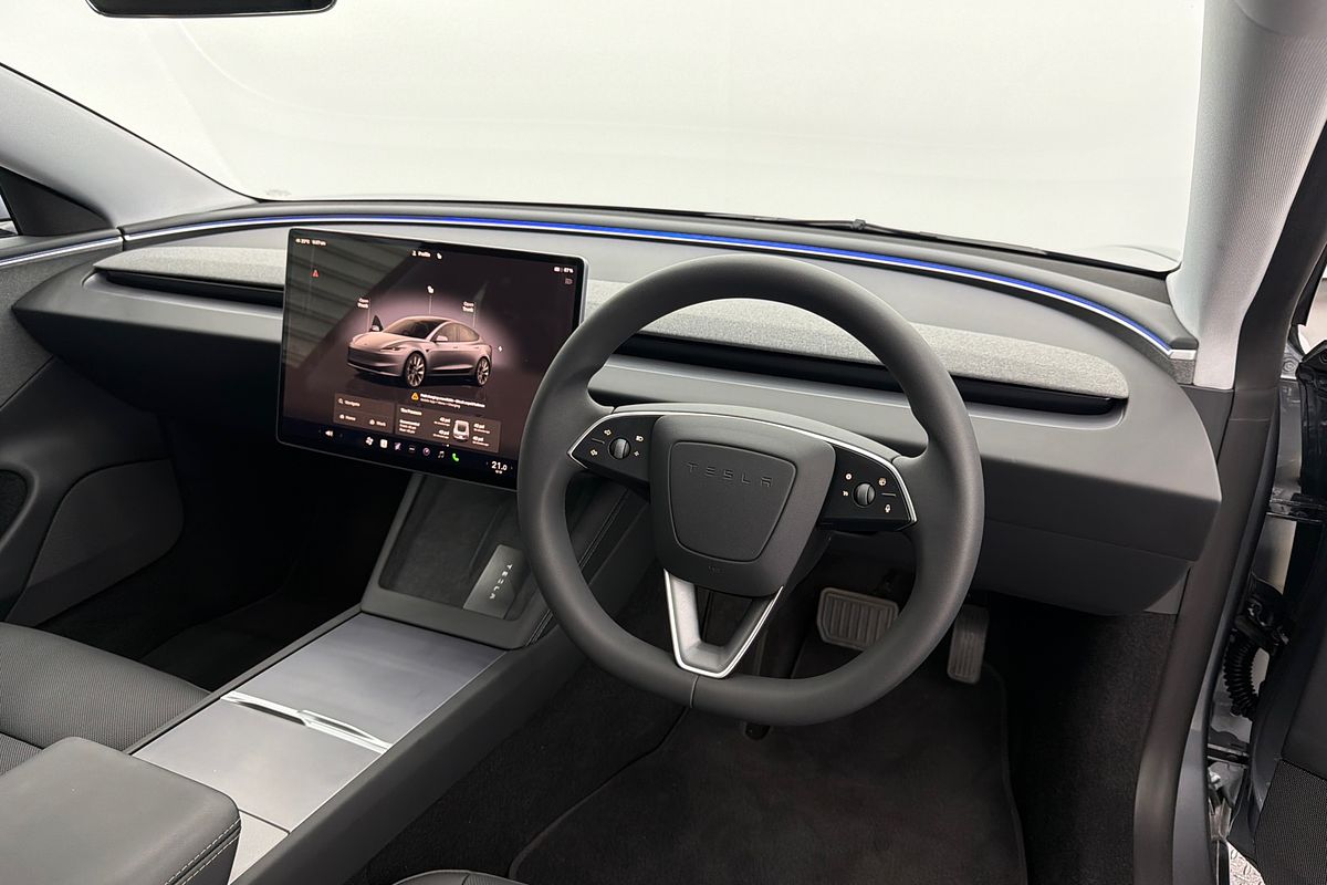2025 Tesla Model 3 Rear-Wheel Drive