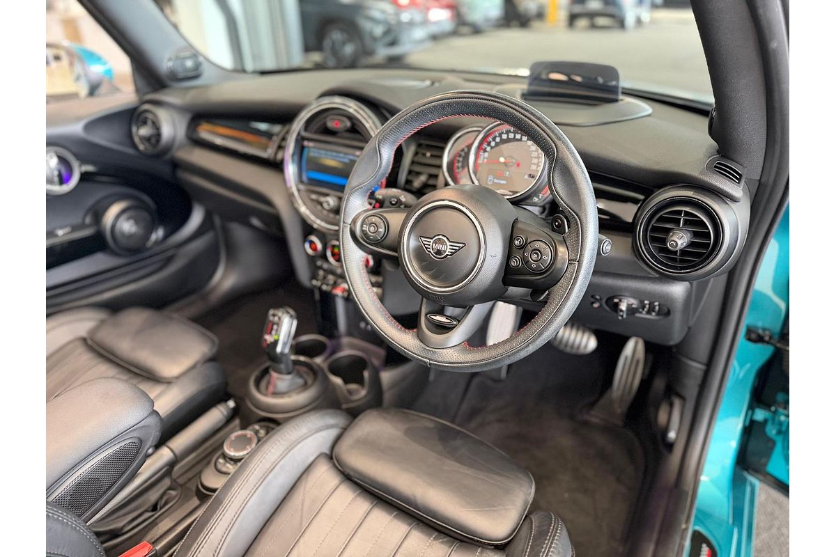 2019 MINI Convertible John Cooper Works F57 LCI