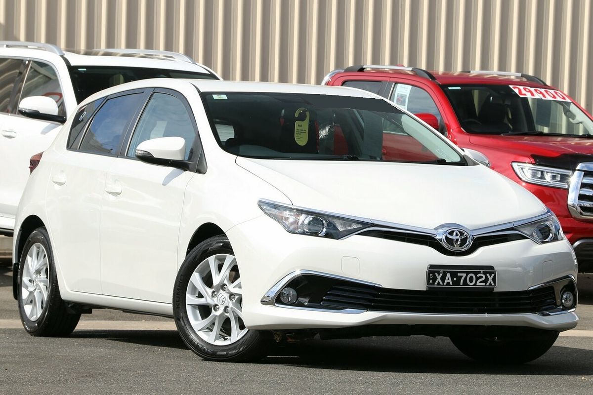 2018 Toyota Corolla Ascent Sport MZEA12R