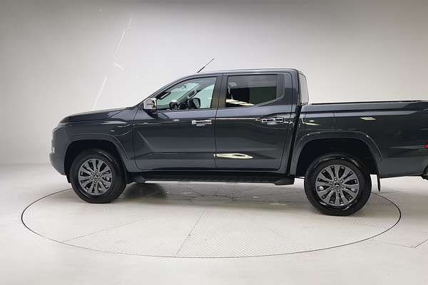 2025 Mitsubishi Triton GLS MV 4X4 thumb-7