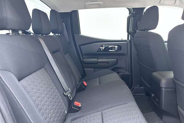 2025 Mitsubishi Triton GLS MV 4X4 thumb-11