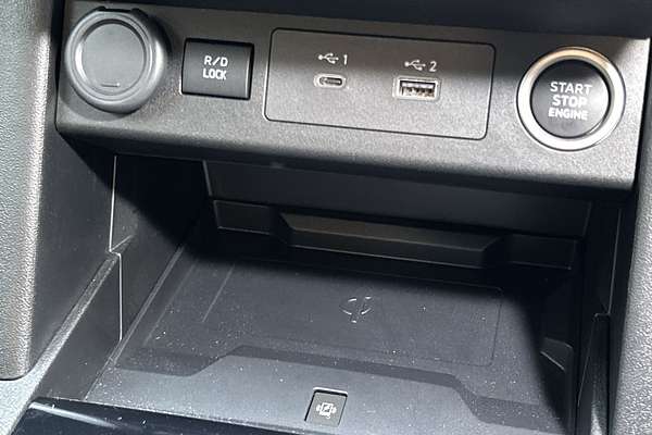 2025 Mitsubishi Triton GLS MV 4X4 thumb-15