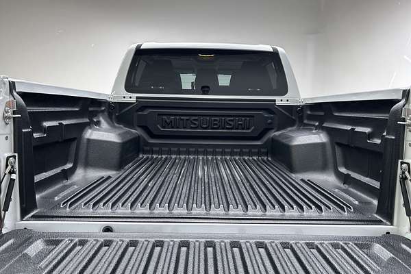 2025 Mitsubishi Triton GLS MV 4X4 thumb-20
