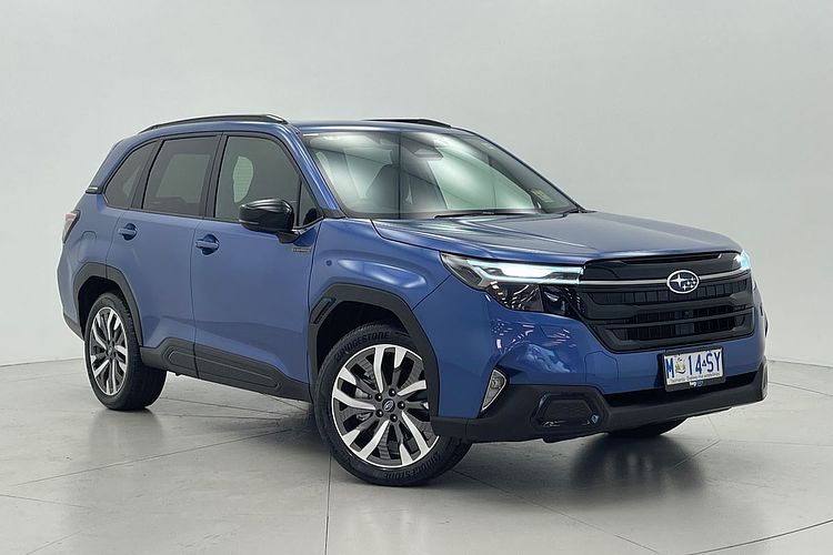 2025 Subaru Forester Hybrid Touring S6