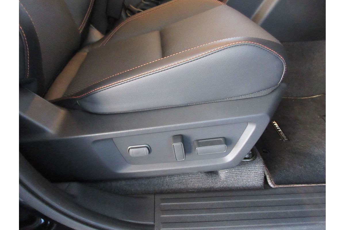 2025 Mitsubishi Triton GSR MV 4X4