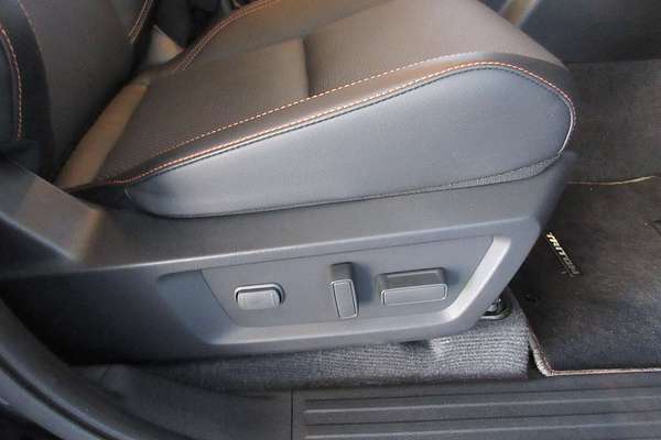 2025 Mitsubishi Triton GSR MV 4X4