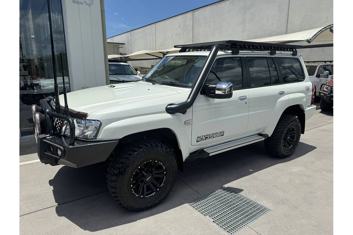 2015 Nissan Patrol ST Y61