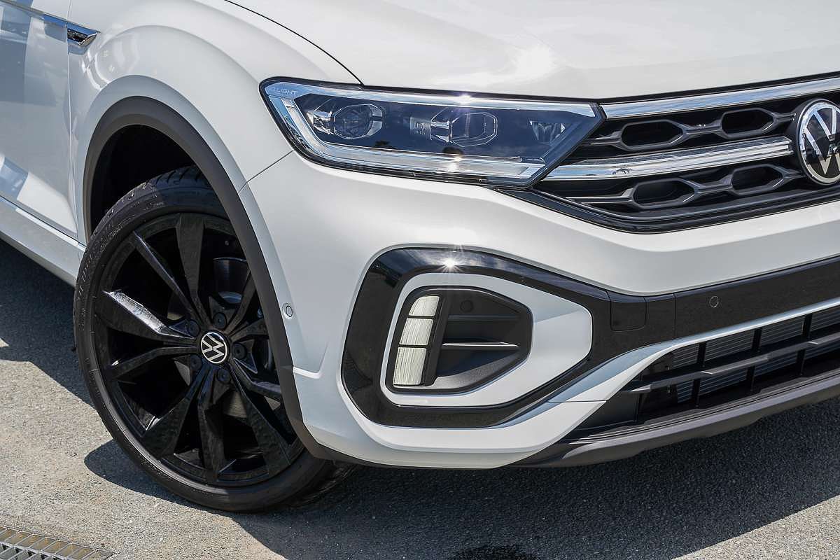 2025 Volkswagen T-Roc 140TSI R-Line D11