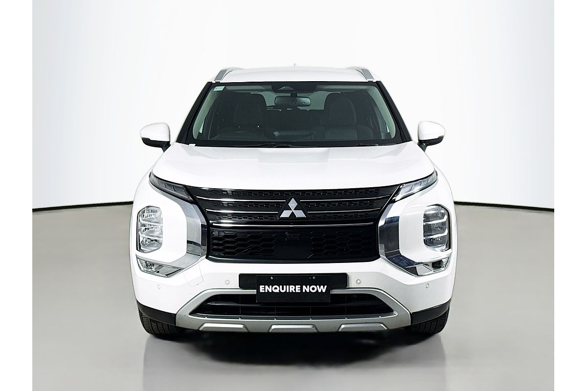 2024 Mitsubishi Outlander LS ZM