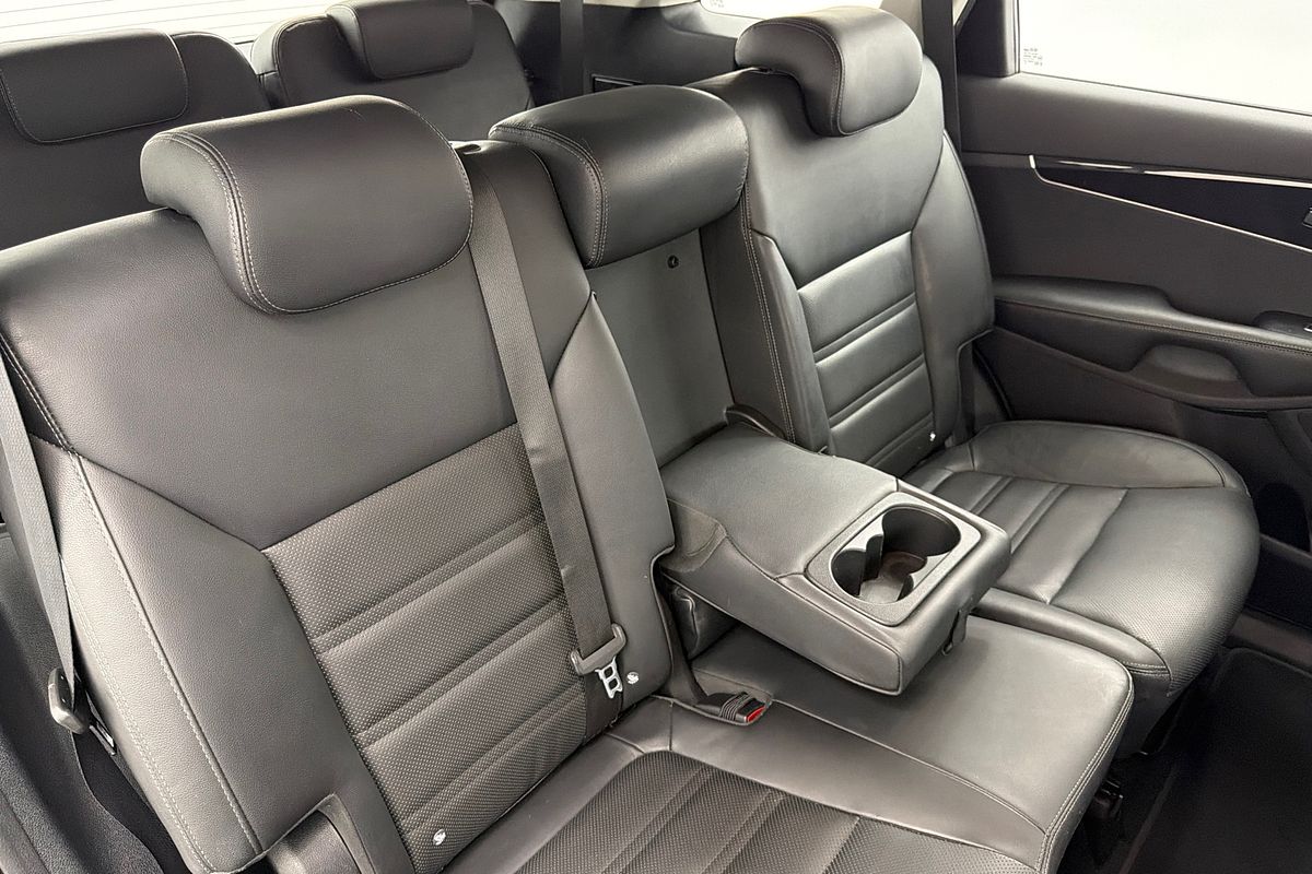 2018 Kia Sorento Sport UM