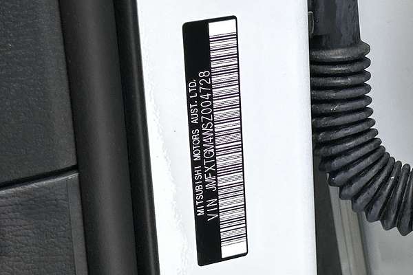 2025 Mitsubishi Outlander Exceed ZM thumb-23