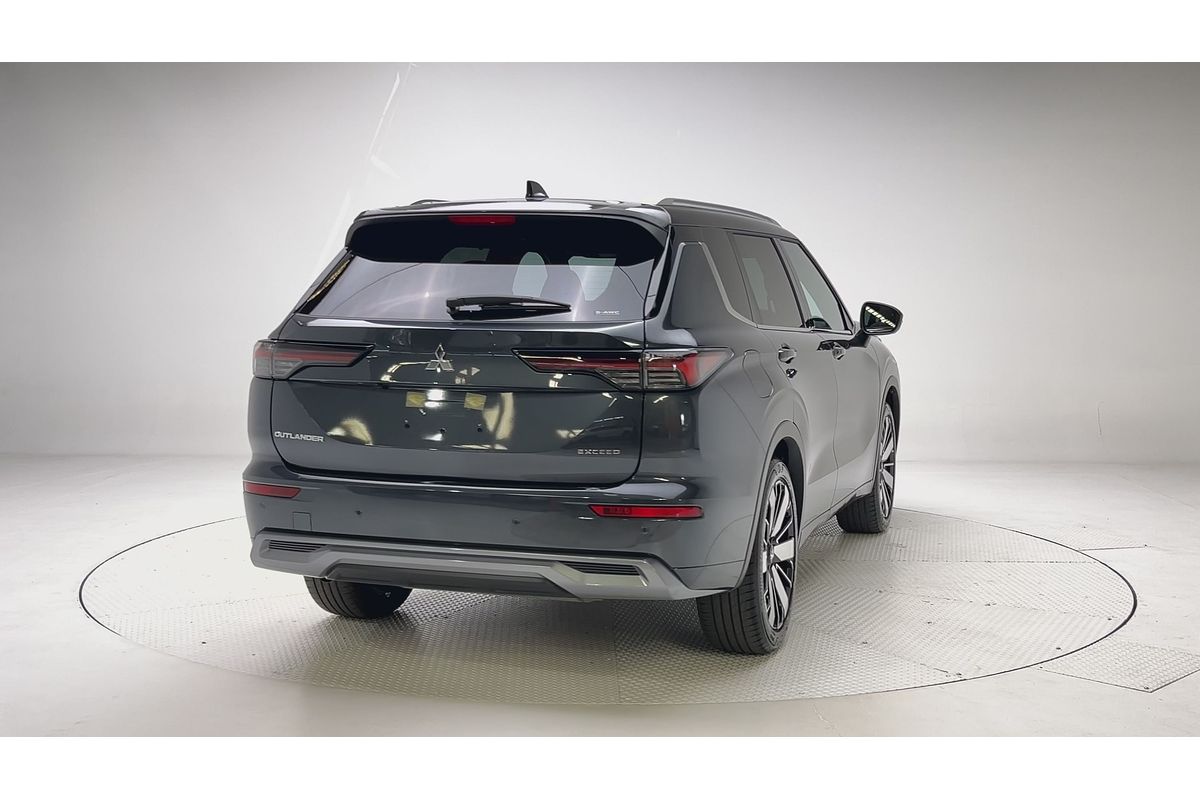 2025 Mitsubishi Outlander Exceed Tourer ZM
