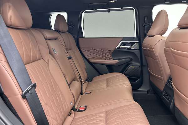 2025 Mitsubishi Outlander Exceed Tourer ZM thumb-11