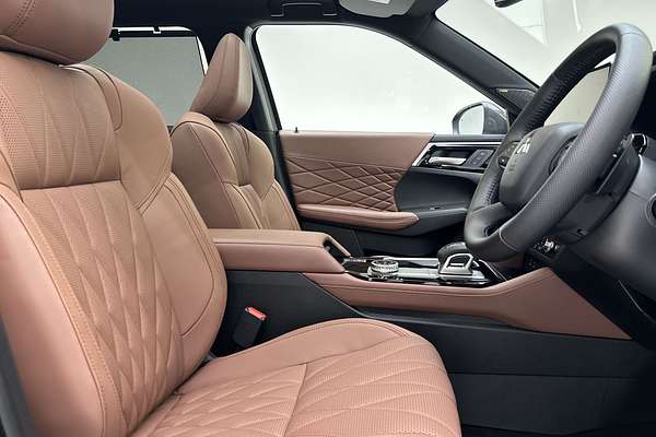 2025 Mitsubishi Outlander Exceed Tourer ZM thumb-12