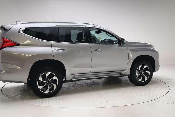 2024 Mitsubishi Pajero Sport GLS QG thumb-2