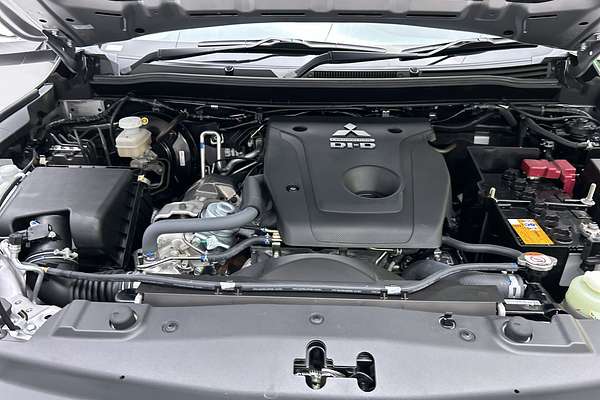 2024 Mitsubishi Pajero Sport GLS QG thumb-10