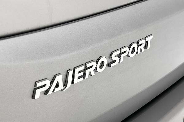 2024 Mitsubishi Pajero Sport GLS QG thumb-21