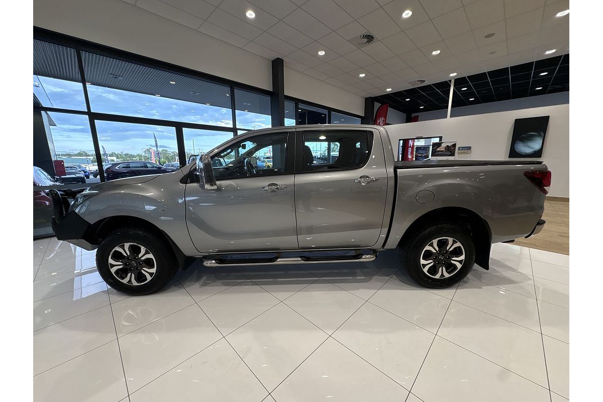2016 Mazda BT-50 XTR Hi-Rider UR Rear Wheel Drive