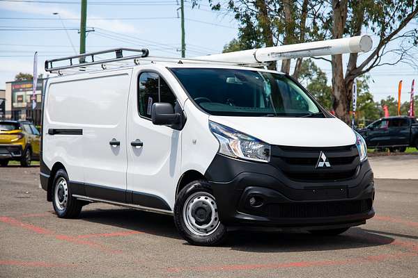 2020 Mitsubishi Express GLX SN LWB