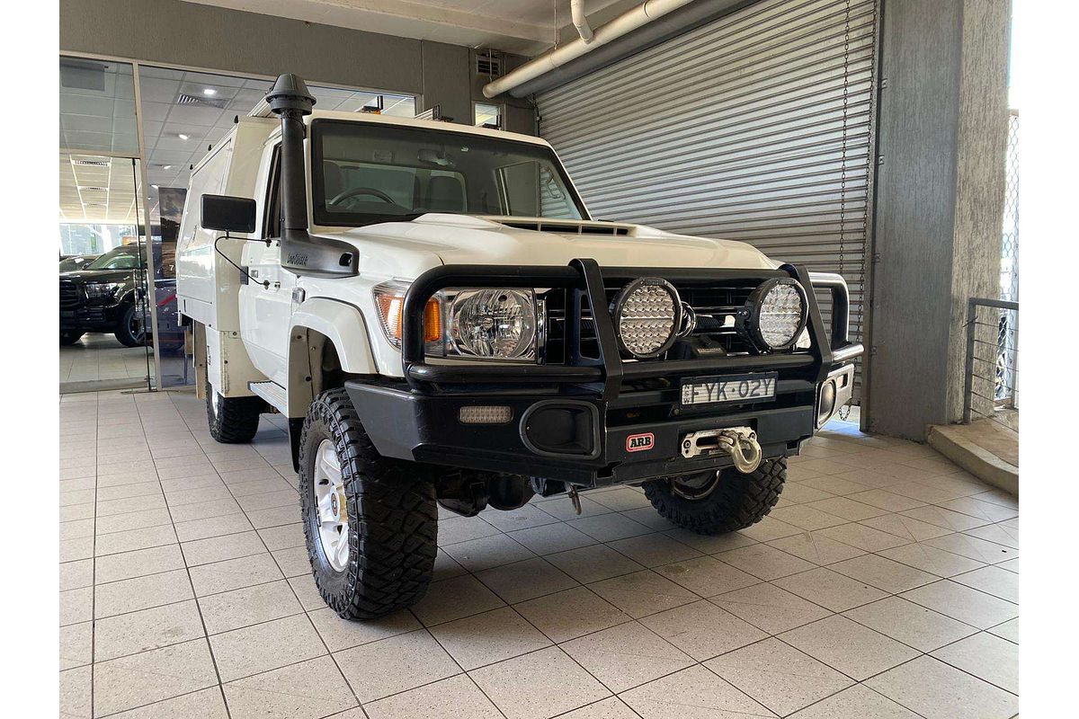 LANDCRUISER 79 SERIES VDJ79R GXL 4.5L DTV8 TURBO CDI 5 SP MANUAL C/CHAS 