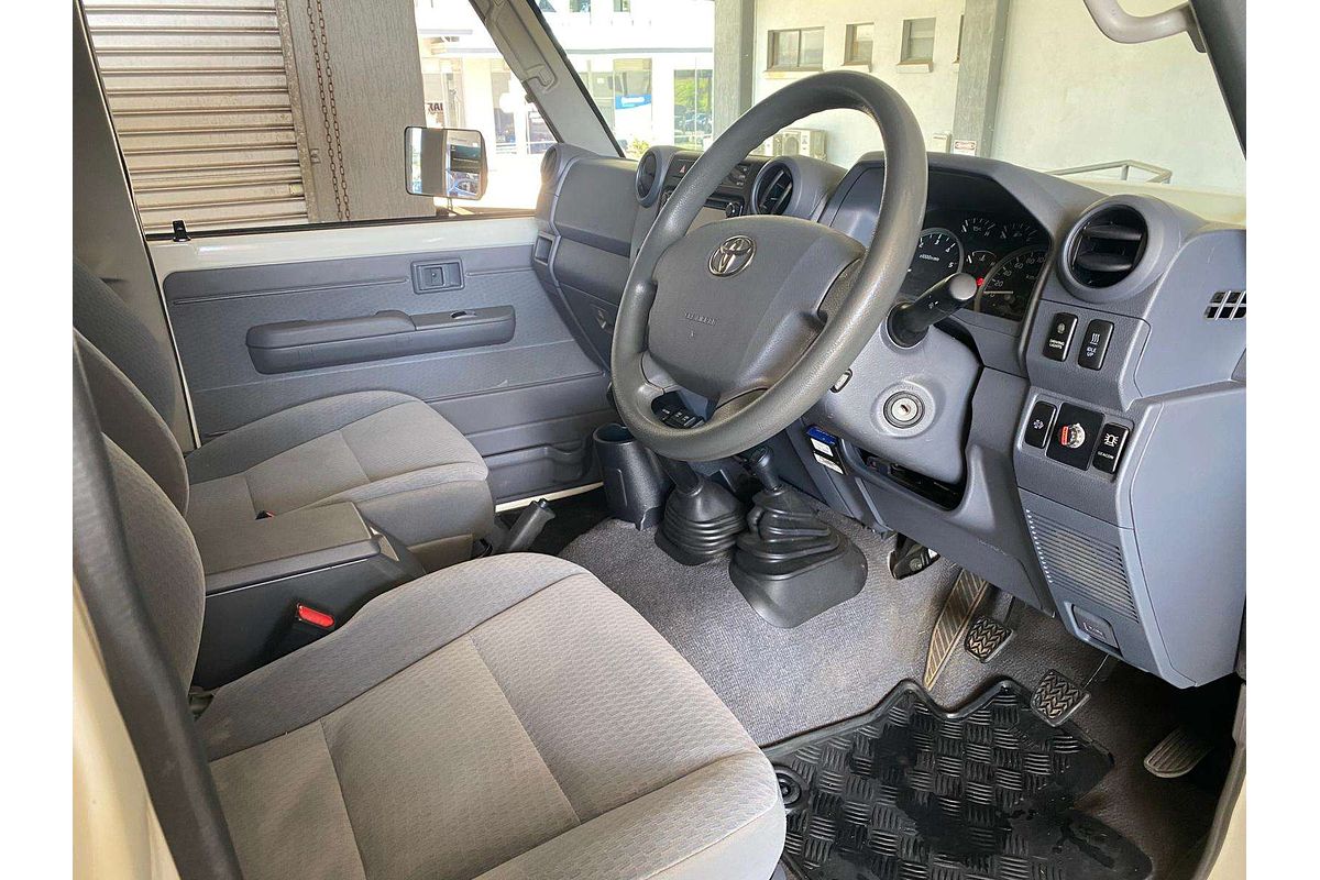 LANDCRUISER 79 SERIES VDJ79R GXL 4.5L DTV8 TURBO CDI 5 SP MANUAL C/CHAS